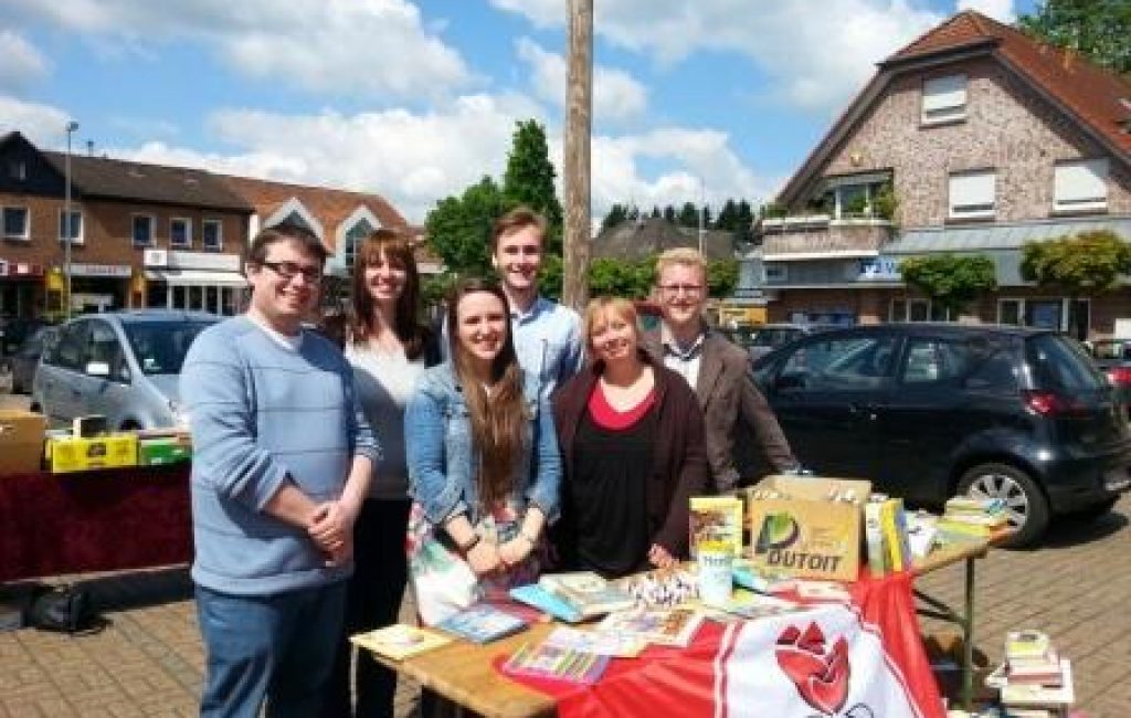 20140503 Bücherstand