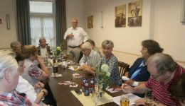 Lebendige Diskussion mit SPD-Bundestagskandidat Jürgen Preuß beim Grillnachmittag der AG60plus Hünxe