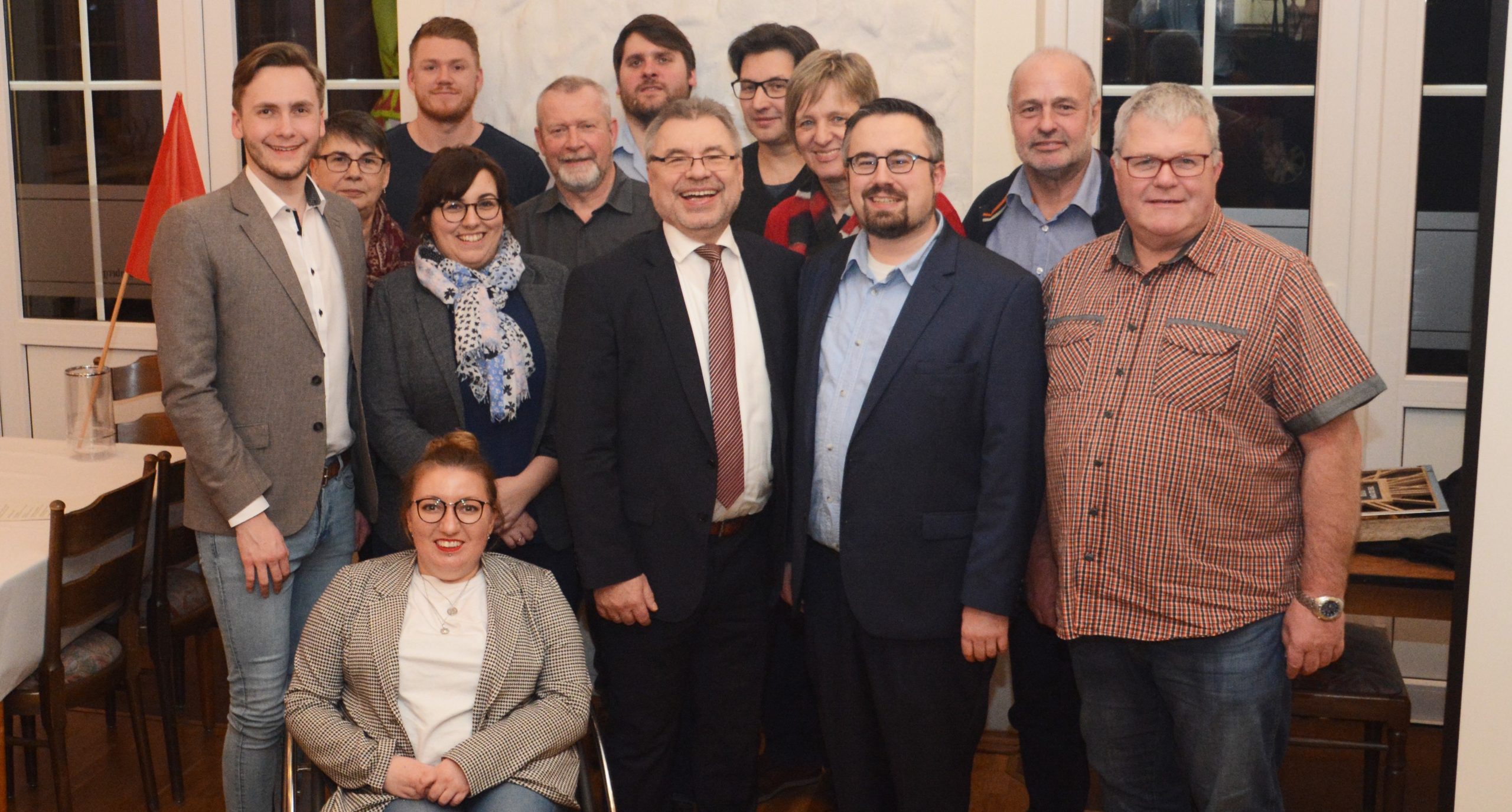 „Schlagkräftiges Team“: Mit diesen 13 Kandidatinnen und Kandidaten tritt die Hünxer SPD an