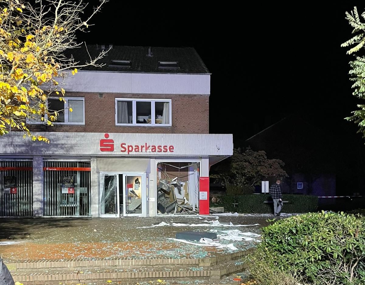 Nach Automatensprengung in Bruckhausen: „Die Versorgung mit Bargeld muss sichergestellt werden“
